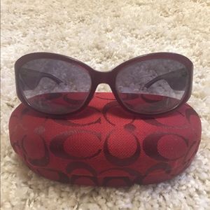 Coach’s Sunglasses 🕶